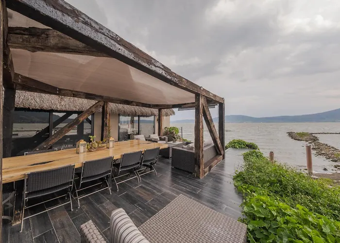 Nimue Marina Residence