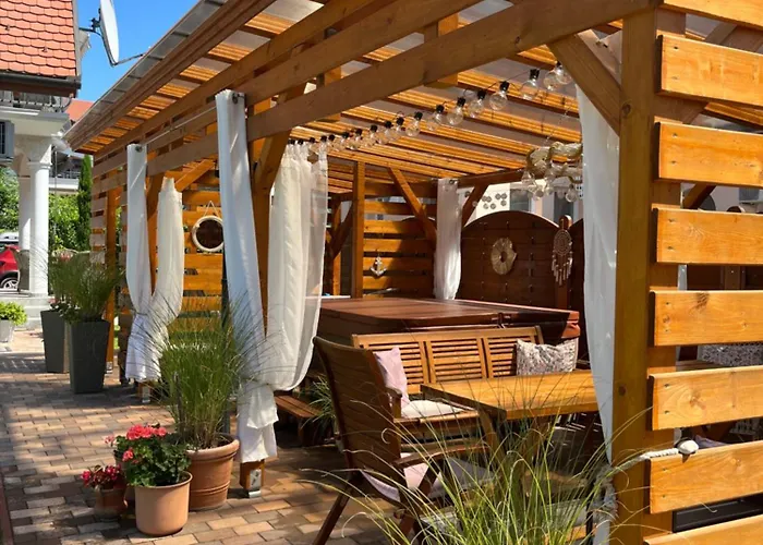 Gabi Appartementhaus mit Jakuzzi, Sauna und Stand Up Paddle Board