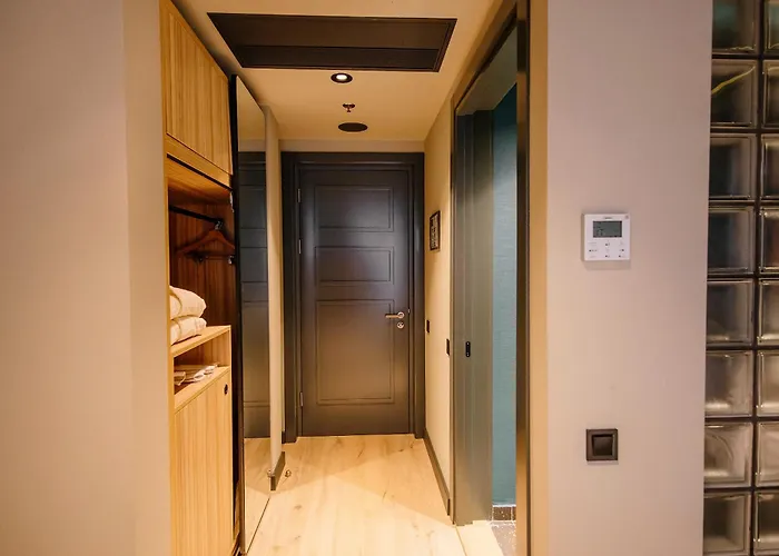 Sandali Metekhi Boutique Hotel