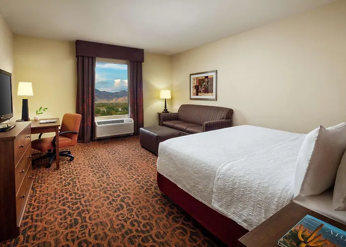 Hampton Inn & Suites Scottsdale At Talking Stick