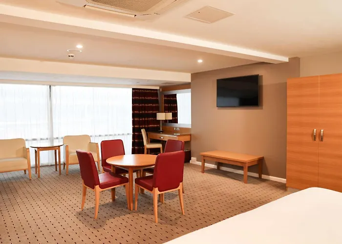 Doubletree By Hilton Milton Keynes