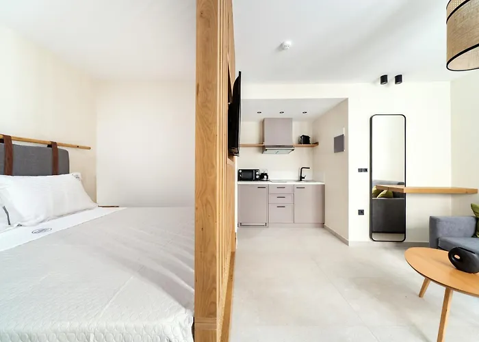 Azzure Luxury Suites