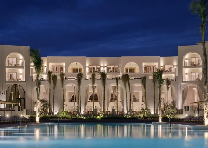 Serry Beach Resort