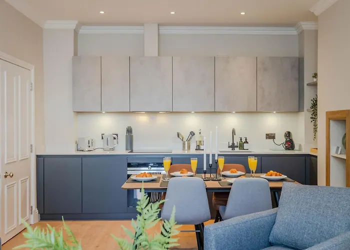 Dragon Suites Luxury Serviced Apartments At Walker Street