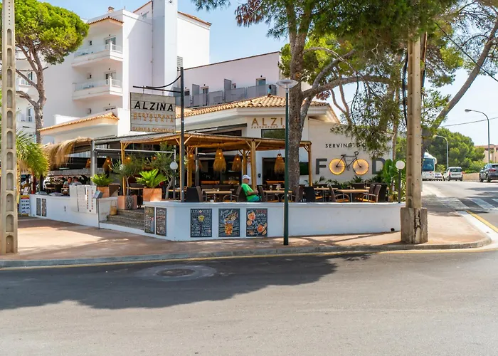 Hostal Alzina