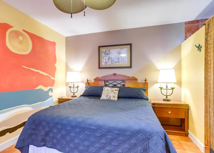 Walk To Indian Rocks Beach - Vibrant Condo