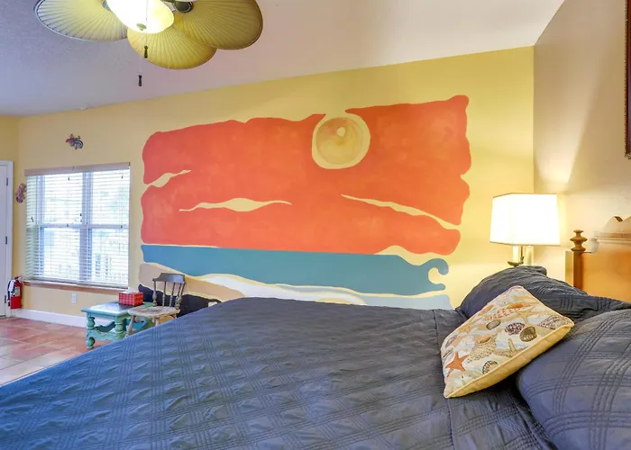 Walk To Indian Rocks Beach - Vibrant Condo