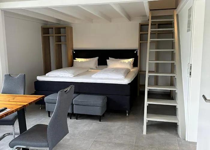 Hotel B4