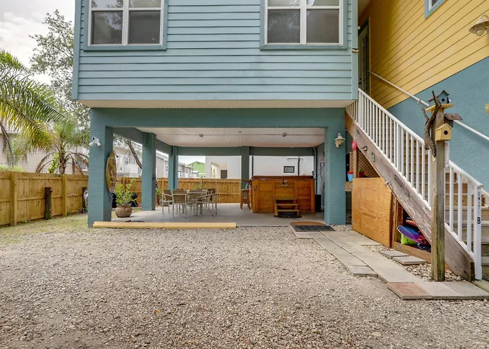 Walk To Indian Rocks Beach - Vibrant Condo