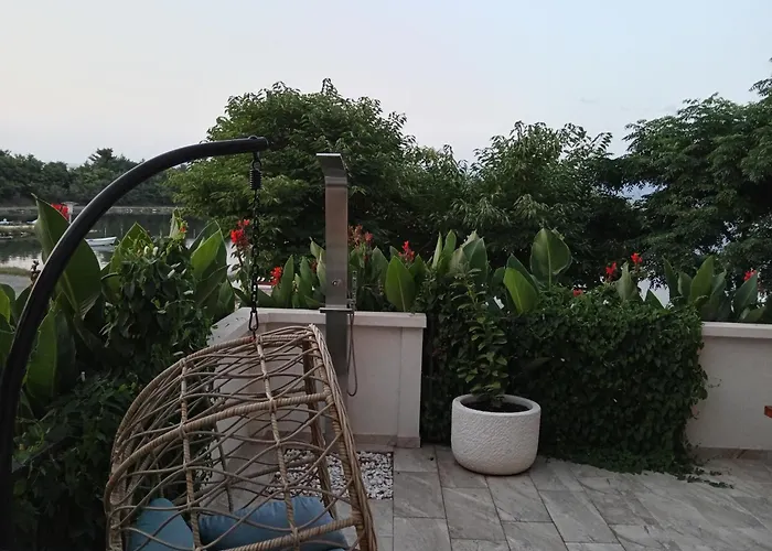 Seaview Holiday Apartments, Ventura Nin