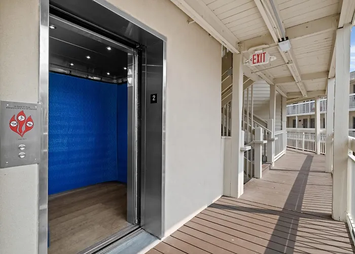Ocean View Breakers Condo at Coligny Beach