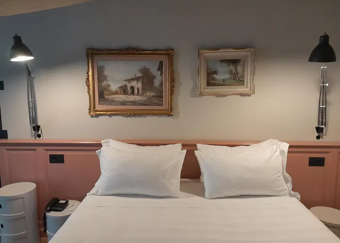 Hotel Priori Secret Garden