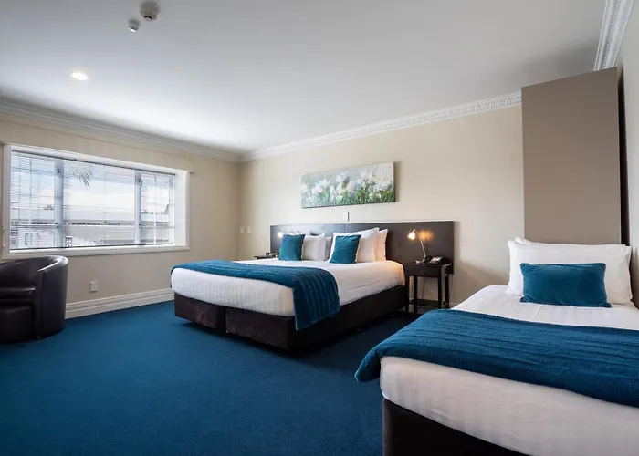 Tuakau Hotel