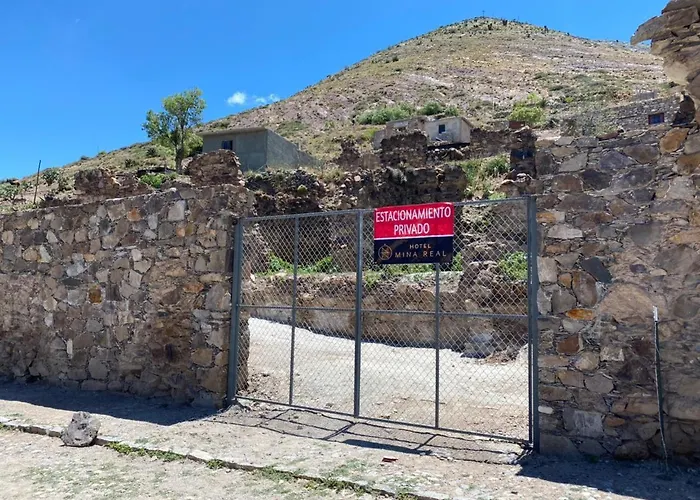 Hotel Mina Real