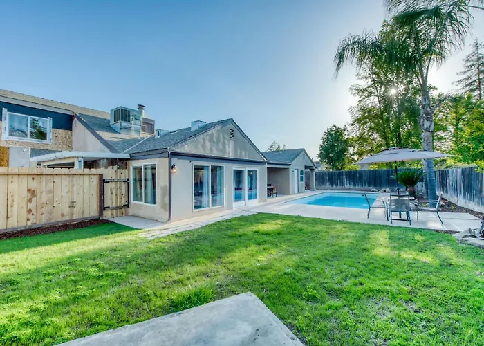 Fig Garden 4Br House W Pool