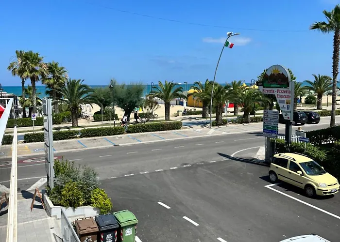 Appartamento Nuovo In Prima Fila Mare