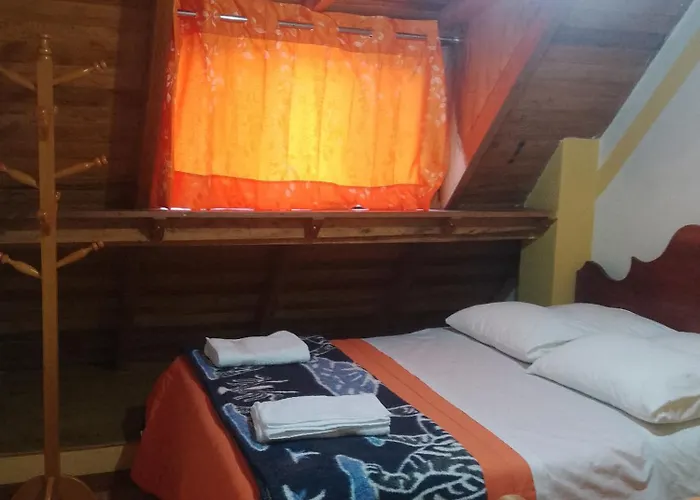 Hostal Ollantaytambo Apartments