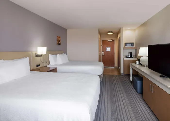 Hilton Garden Inn Bakersfield