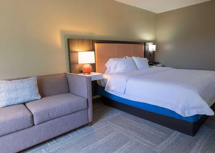 Hampton Inn Hadley-Amherst Area