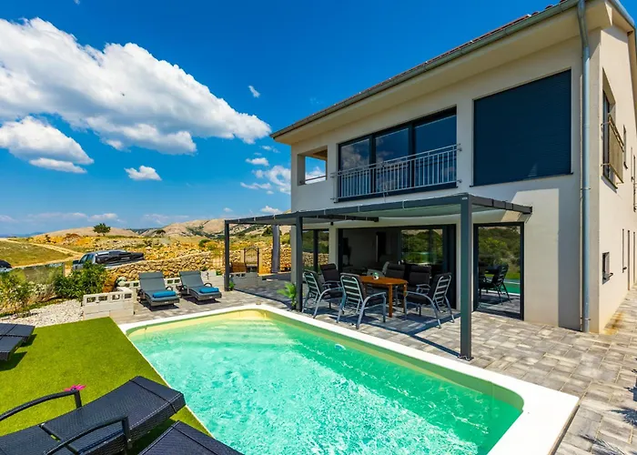 Ferienwohnung mit beheiztem Pool in Villa Gracia