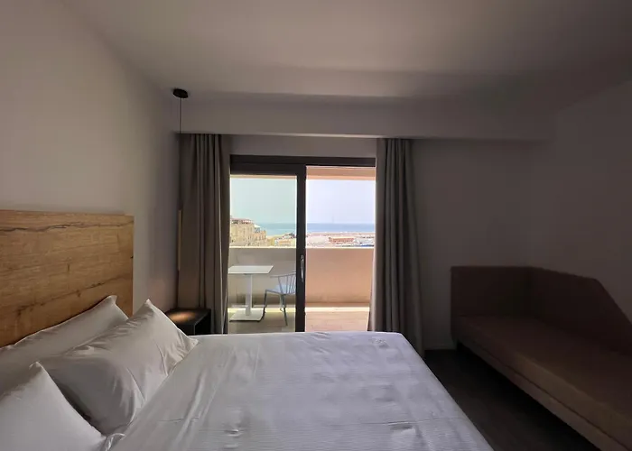 Roccaregina Hotel
