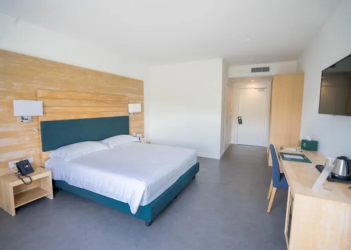 Pm Hotel