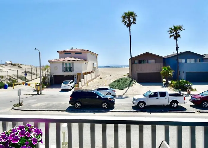 Beach House Located In Quiet Community.