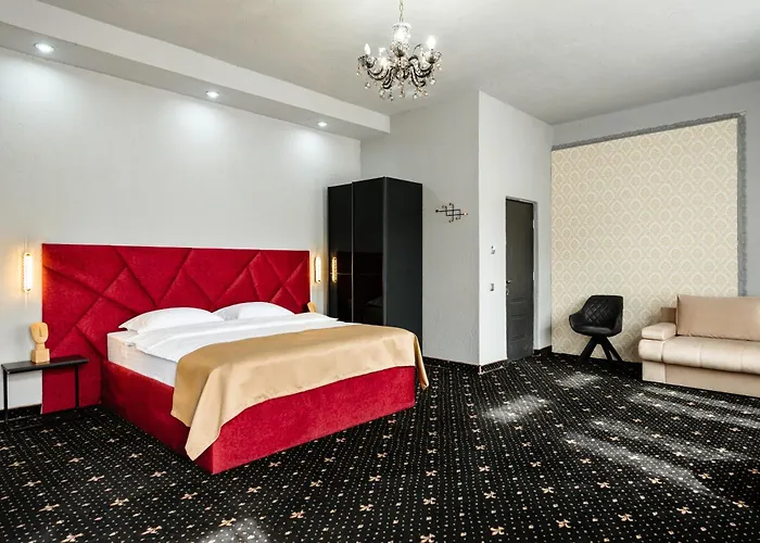 Palace Bulevard Inn