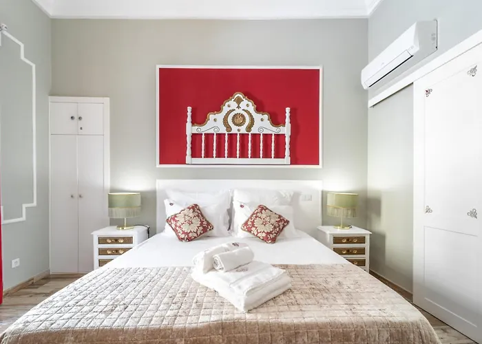 Main Street Apartments By Raspberry Cascade