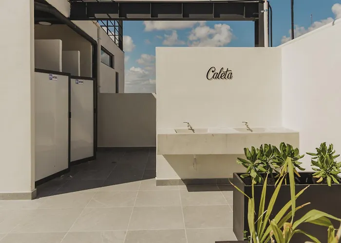 Caleta Hostel Rooftop&Pool