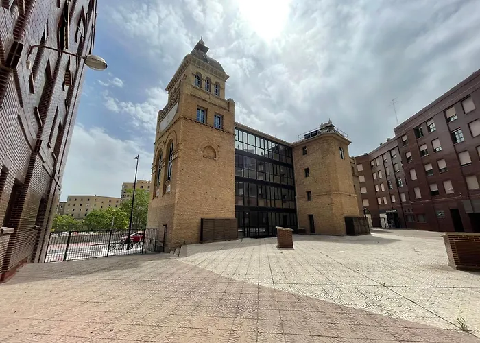 Vtz The Orus Factory Hotel - Parking Muy Economico