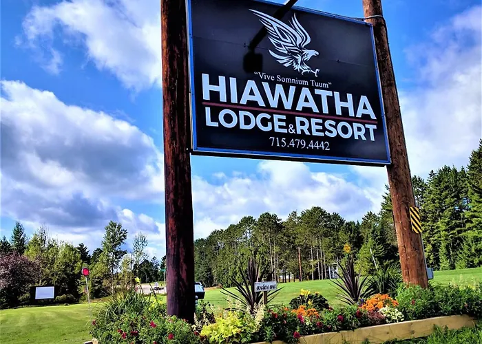 Hiawatha Lodge Inn