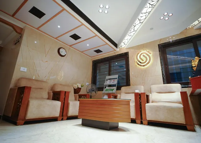 Hotel Grand Sabarees