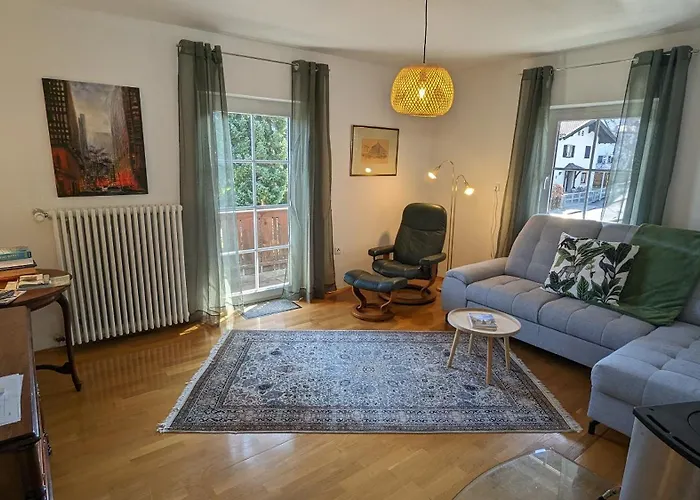 Ferienwohnung Straußstrasse