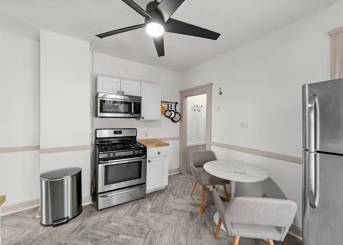 Pet Friendly 2Br In Little Italy # 3