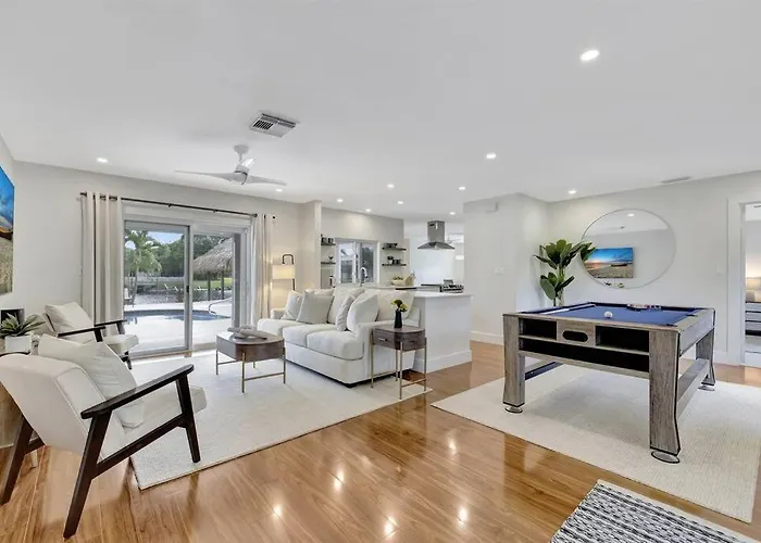Tropical Palms House