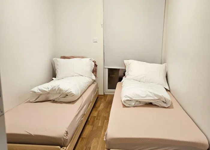 Ny Og Moderne Leilighet, Midt I Byen1
