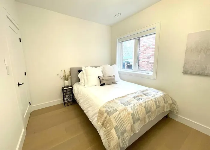 Modern Apartment Close To The Beach With Parking