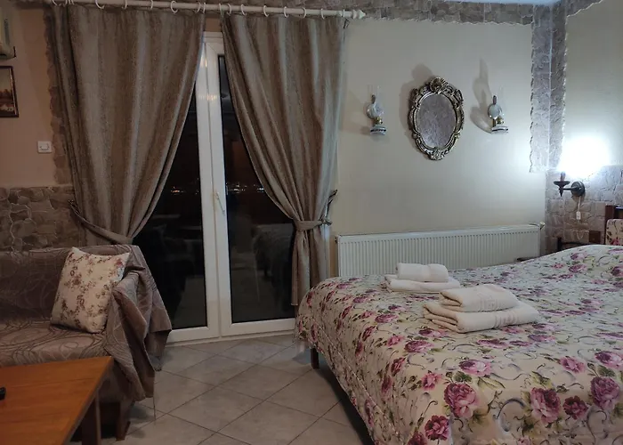 Paraliako Κaterina Lakefront - Biker Friendly Hotel