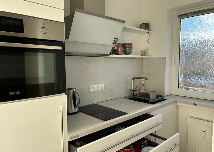 Schöne 1-Zimmer Wohnung am Bahnhof 2 Parkplätze