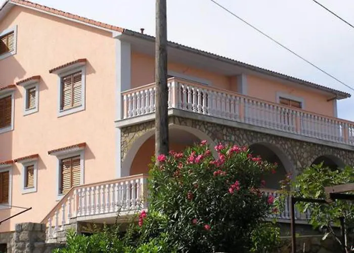 Apartments Petrovic