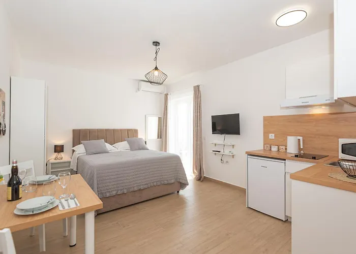 Apartments Lovric