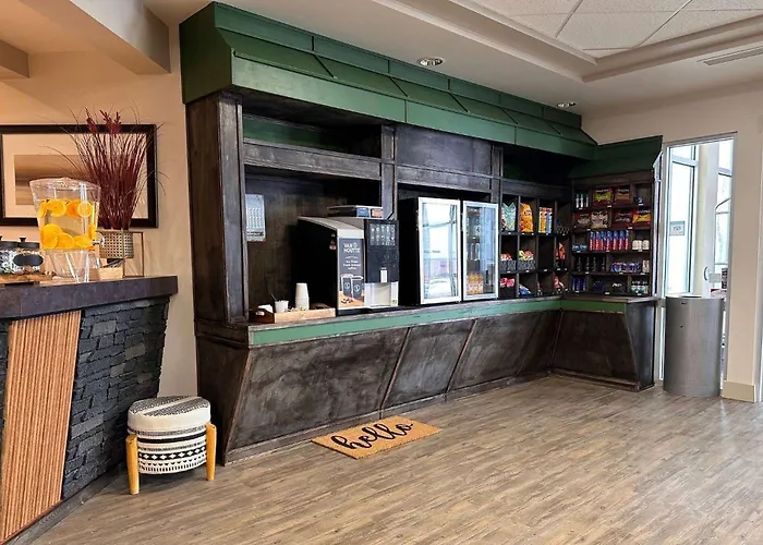 Ramada By Wyndham Estevan