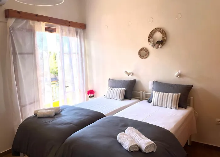 Nicoll Apartments