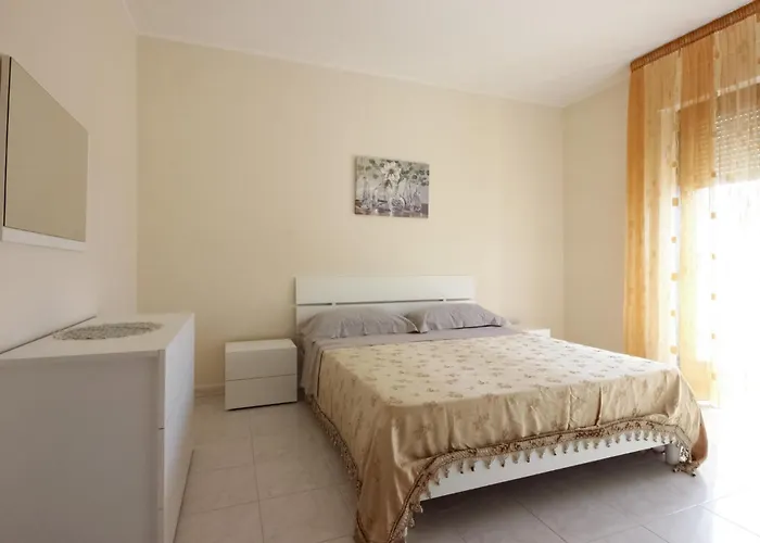 1 Bedroom Beautiful Apartment In Parco Dei Tigli