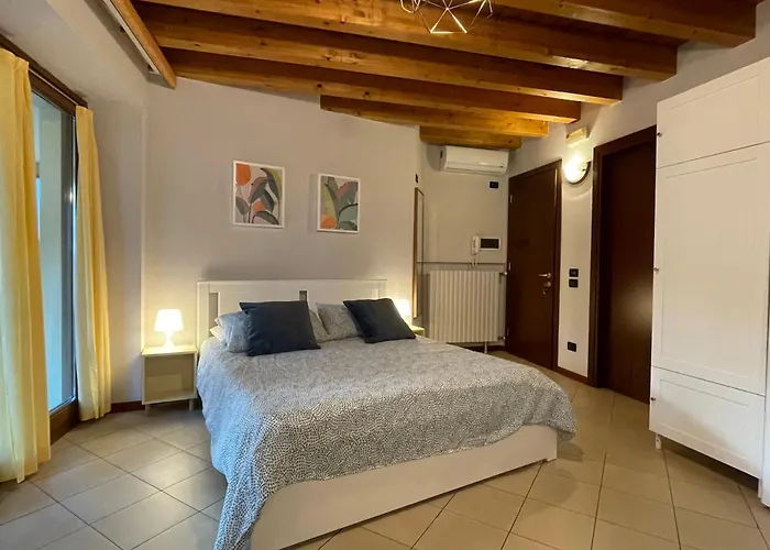 Villa Maria Apartments