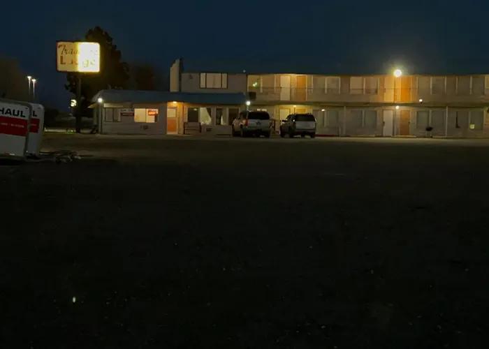 Travelors Lodge Motel & Rv Park