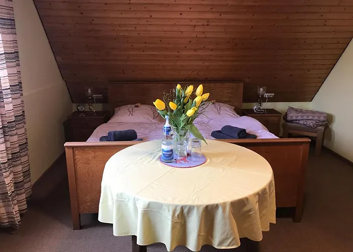 Retro Ferienwohnung mit Schlossblick im Nordschwarzwald