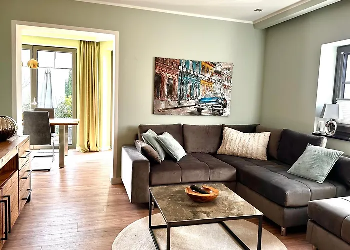 Villa Summergreen Apartments