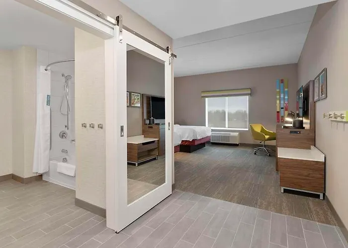 Hampton Inn By Hilton Cornwall